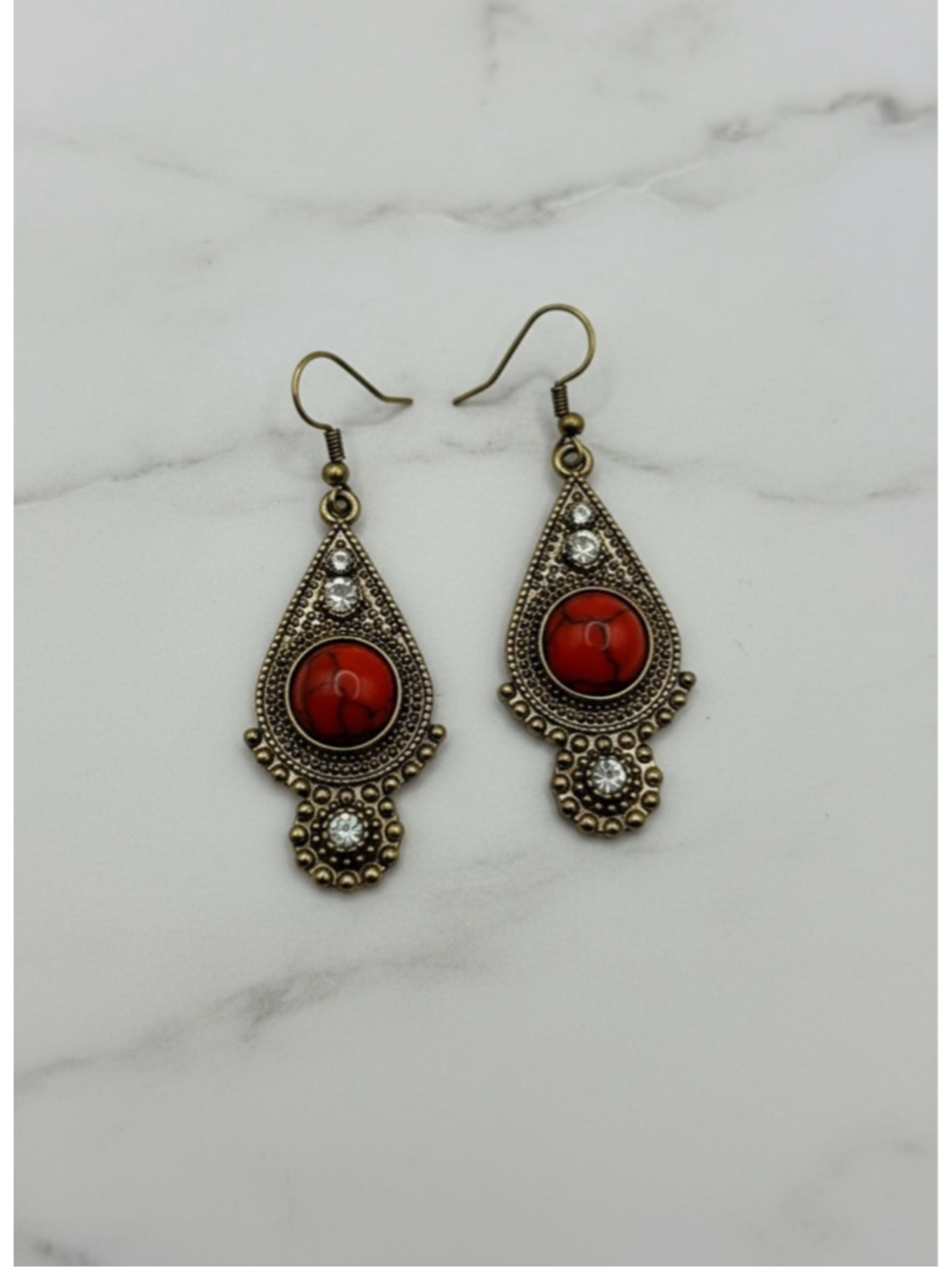Boho Red Stone Teardrop Dangle Earrings Gold Tone Rhinestone NWOT